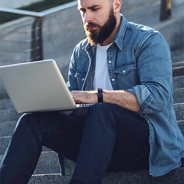 man-laptop man-laptop